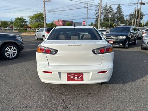 Used 2016 Mitsubishi Lancer ES FWD image 7