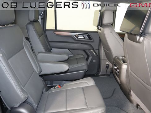 New 2026 GMC Yukon XL Denali w/ Denali Reserve Package AWD/4WD image 17