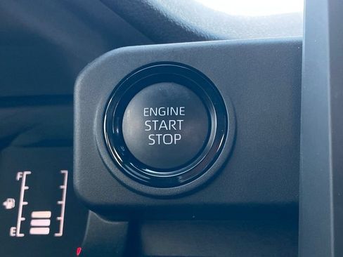 Certified 2025 Toyota Tacoma SR AWD/4WD image 20