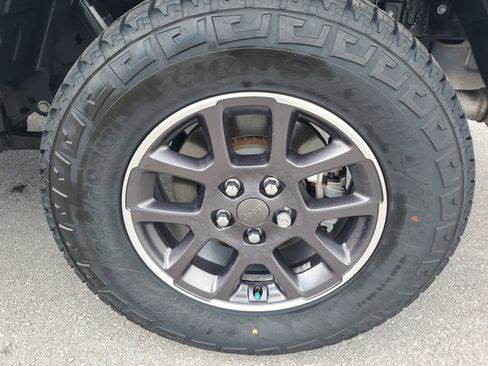 Used 2021 Jeep Gladiator Overland w/ Popular Equipment Package image 27