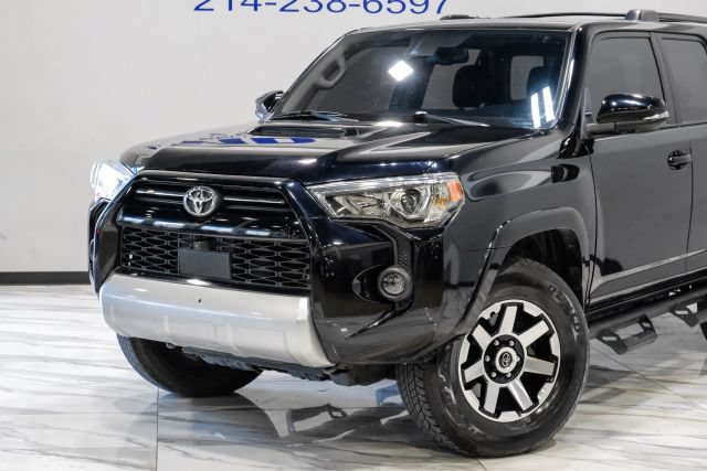 Used 2023 Toyota 4Runner TRD Off-Road Premium w/ Off Road Premium Plus Package AWD/4WD image 6