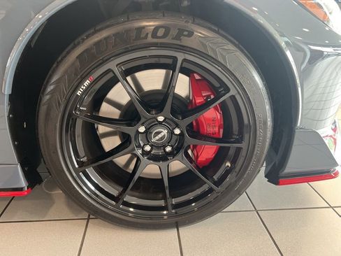 Certified 2024 Nissan Z NISMO w/ Floor Mat Package image 3