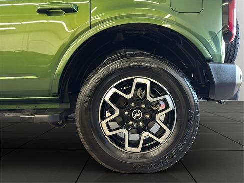 Used 2022 Ford Bronco Outer Banks image 25