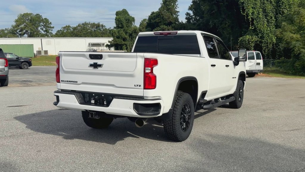 Certified 2022 Chevrolet Silverado 2500 LTZ w/ LTZ Plus Package AWD/4WD image 8