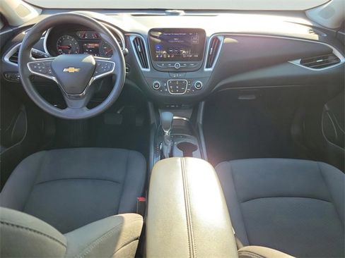Used 2024 Chevrolet Malibu LT image 12