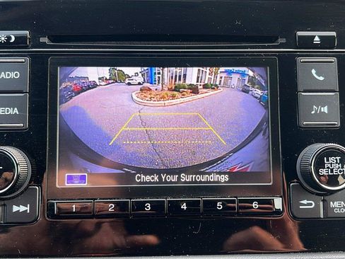Used 2019 Honda HR-V LX image 26