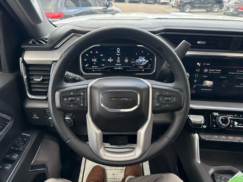 Used 2024 GMC Sierra 2500 Denali w/ Denali Reserve Package image 20