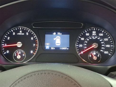 Used 2019 Kia Sorento LX image 26