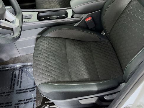 Used 2022 Nissan Kicks SV image 18