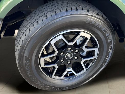Used 2024 Ford Bronco Outer Banks image 22