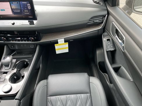 New 2026 Nissan Rogue Platinum AWD/4WD image 15