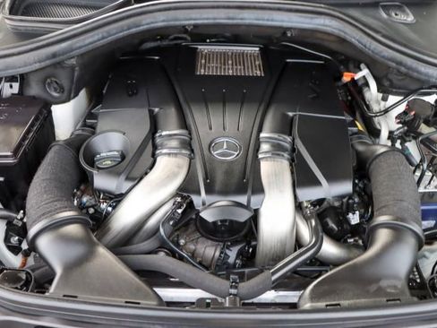 Used 2015 Mercedes-Benz GL 550 GL 550 image 67