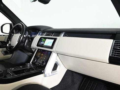 Used 2018 Land Rover Range Rover Supercharged image 15