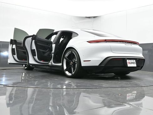 Used 2020 Porsche Taycan 4S image 74
