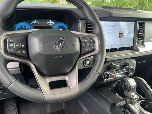 New 2025 Ford Bronco Badlands w/ Sasquatch Package image 17