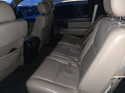 Used 2015 Toyota Sequoia SR5 image 17