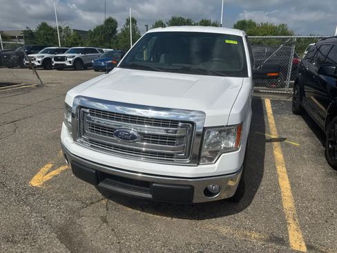 Used 2014 Ford F150 XLT w/ XLT Chrome Package RWD image 3