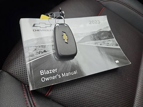 Certified 2023 Chevrolet Blazer RS w/ Driver Confidence II Package image 39