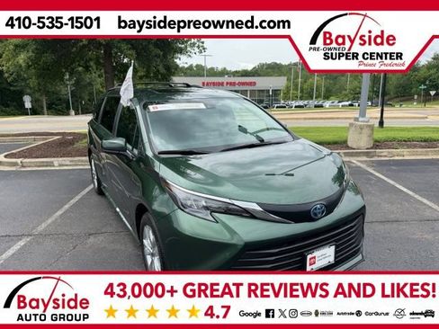 Certified 2025 Toyota Sienna XLE w/ XLE Plus Package AWD/4WD image 1