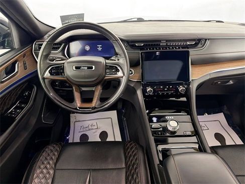 Used 2021 Jeep Grand Cherokee L Summit w/ Luxury Tech Group V image 21