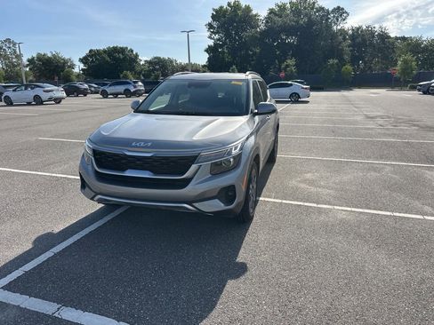 Used 2022 Kia Seltos S FWD image 14