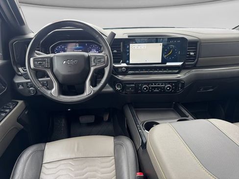 Used 2024 Chevrolet Silverado 2500 ZR2 w/ Snow Plow Prep/Camper Package image 23