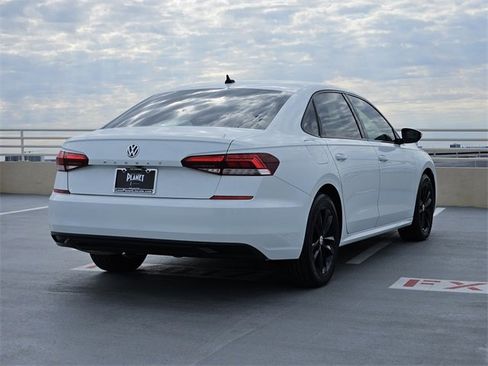Used 2020 Volkswagen Passat 2.0T SE image 7
