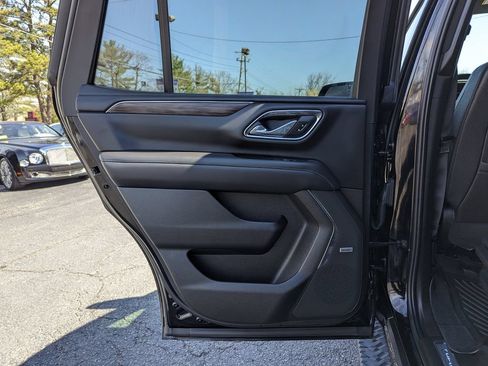 Used 2023 Chevrolet Tahoe Z71 AWD/4WD image 31