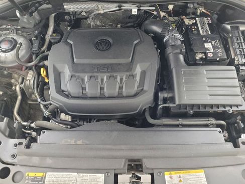 Used 2021 Volkswagen Tiguan SE AWD/4WD image 30