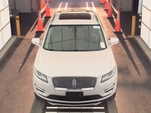 Used 2019 Lincoln MKC Reserve w/ MKC Technology Package image 2