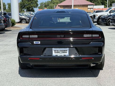 Used 2025 Dodge Charger Daytona R/T w/ Quick Order Package 25M R/T AWD/4WD image 3