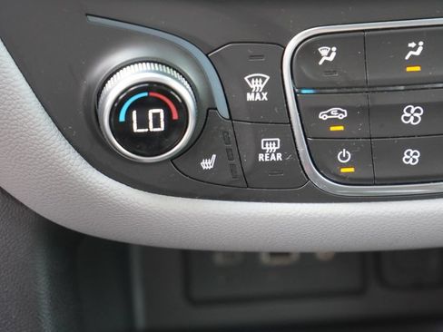 Used 2019 Chevrolet Equinox LT AWD/4WD image 31