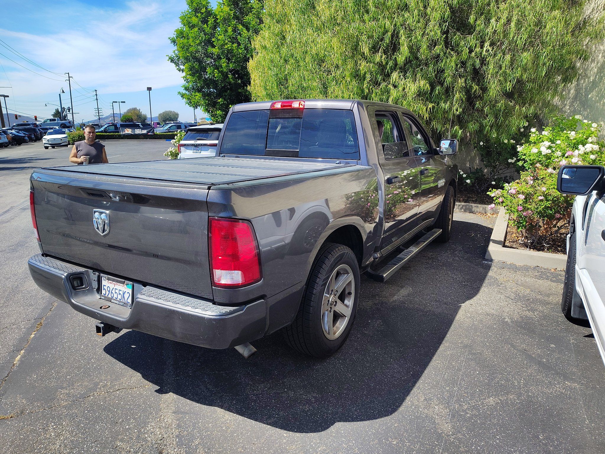 Used 2018 RAM 1500 Express w/ Express Value Package RWD image 4