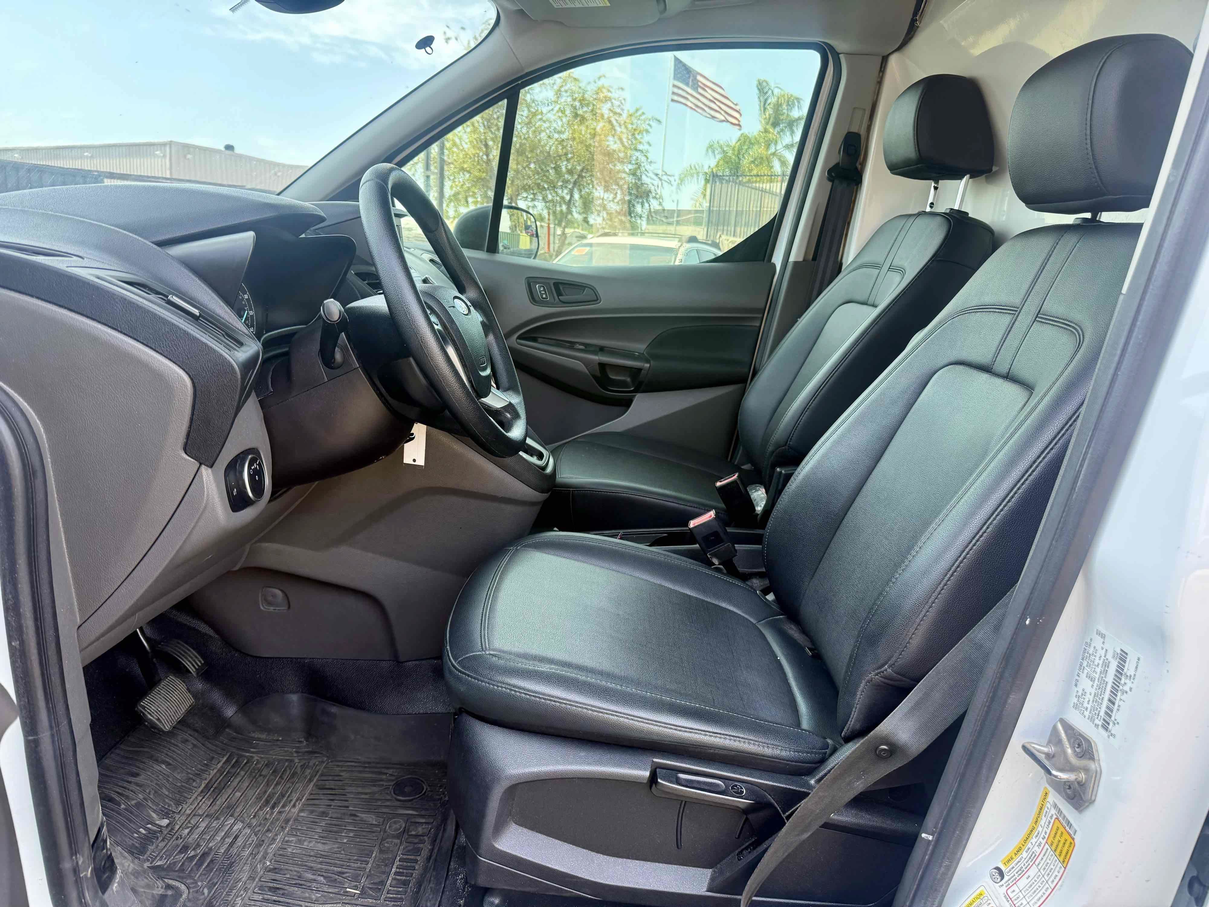 Used 2020 Ford Transit Connect XL FWD image 17