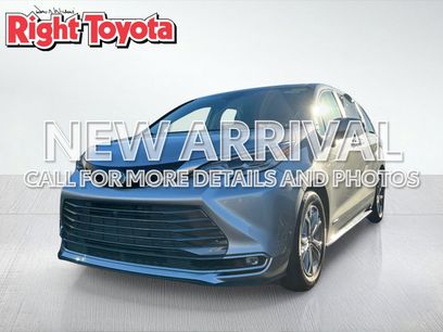 Used 2021 Toyota Sienna Platinum