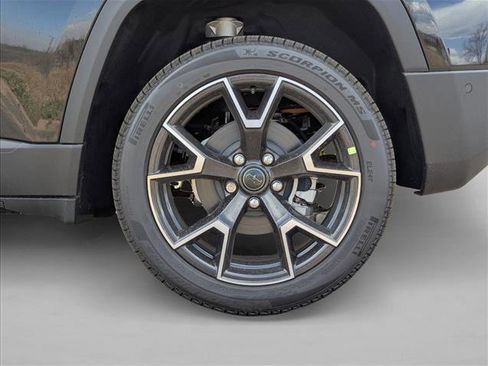 New 2026 Jeep Cherokee Overland AWD/4WD image 9