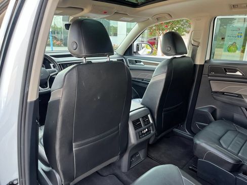 Used 2021 Volkswagen Atlas SEL Premium AWD/4WD image 17