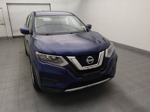 Used 2017 Nissan Rogue S AWD/4WD image 14