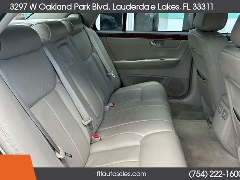 Used 2007 Cadillac DTS w/ Trunk Convenience Package image 50