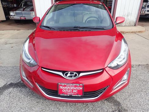 Used 2016 Hyundai Elantra SE w/ Option Group 02 image 3