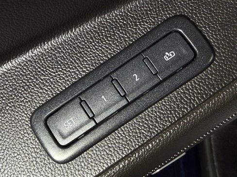 Used 2019 Chevrolet Tahoe LT AWD/4WD image 31