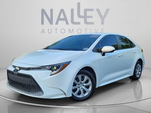 Used 2021 Toyota Corolla LE FWD image 1
