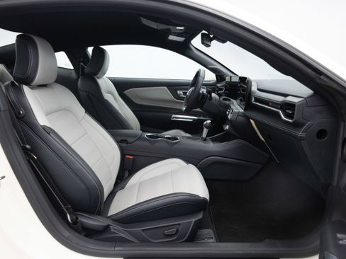 New 2025 Ford Mustang GT Premium w/ 60th Anniversary Package image 43