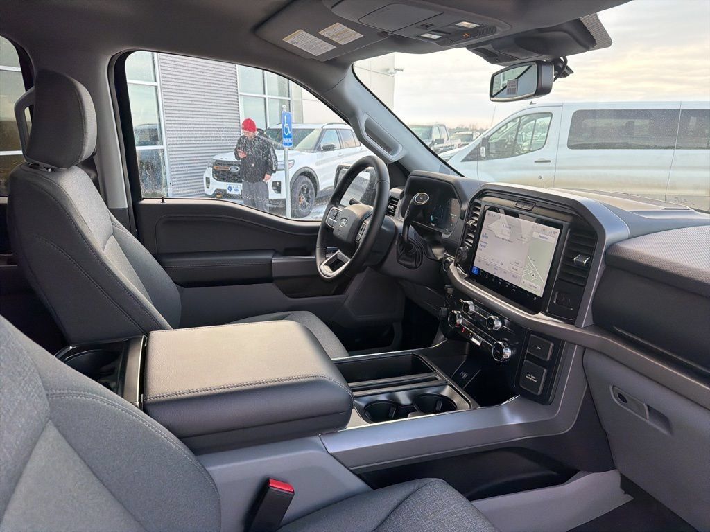New 2026 Ford F150 XLT w/ Equipment Group 302A MID AWD/4WD image 30