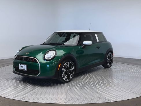 Used 2025 MINI Cooper S image 4