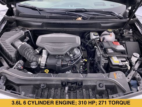Certified 2023 Cadillac XT5 Premium Luxury w/ Technology Package AWD/4WD image 17