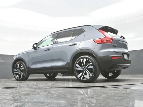 Used 2023 Volvo XC40 B5 Ultimate w/ Protection Package Premier AWD/4WD image 34