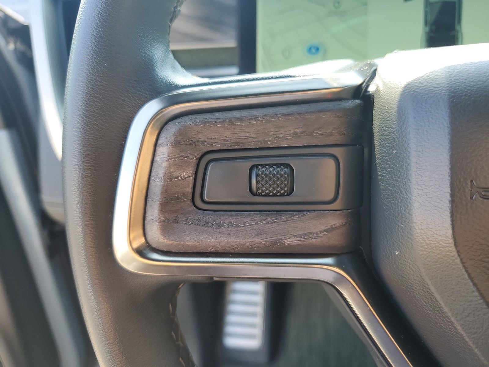 Used 2024 Rivian R1T Adventure Dual AWD/4WD image 27