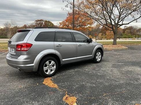 Used 2016 Dodge Journey SE w/ Flexible Seating Group image 13