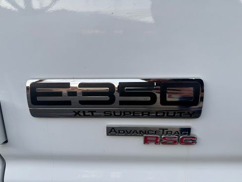 Used 2013 Ford E-350 and Econoline 350 XLT image 27